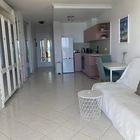 Апартаменти Beau Front De Juan Les Pins Vue Exceptionnelle Антіб